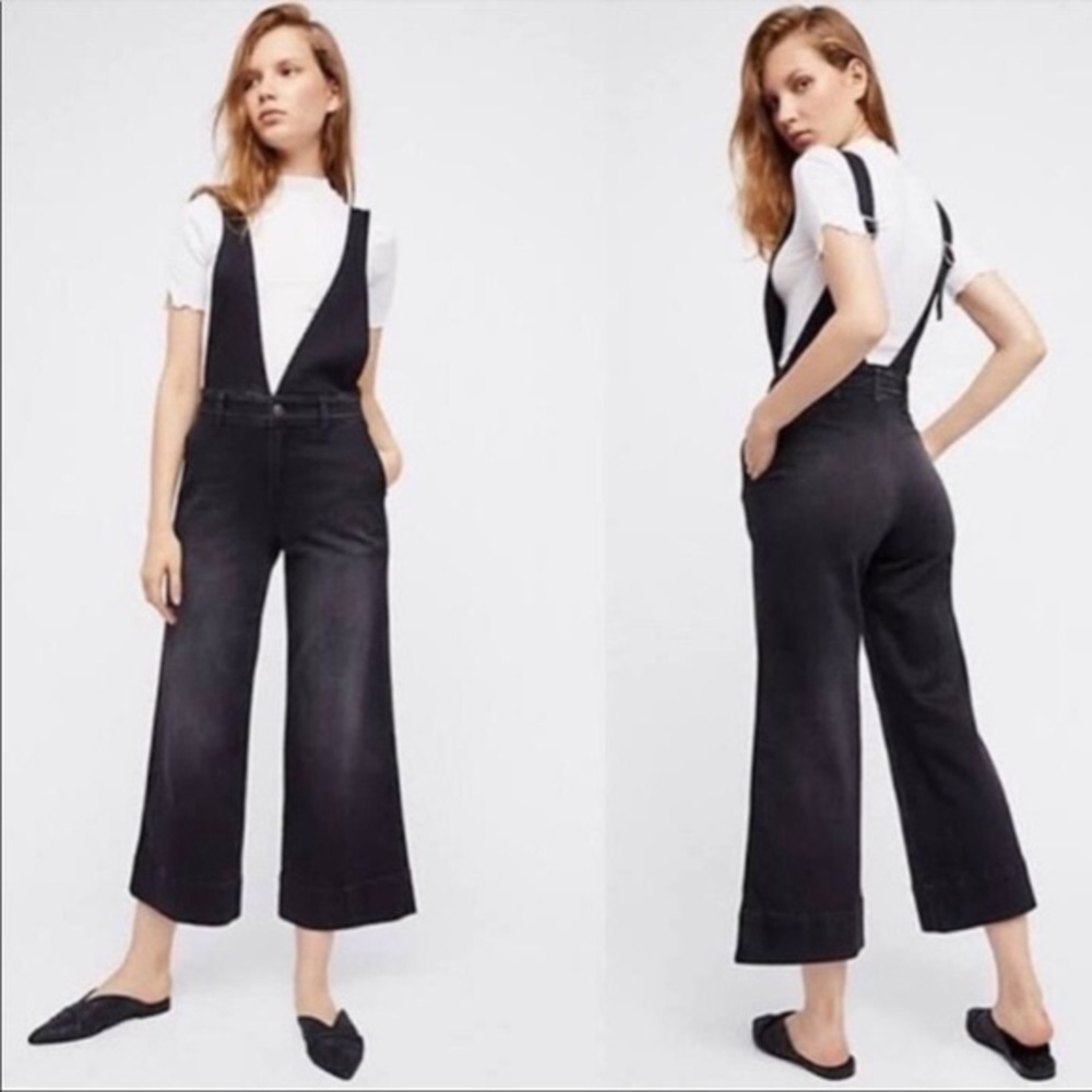 Free People Dark Wash A-Line Wide Leg Cropped Denim Overalls Size 0